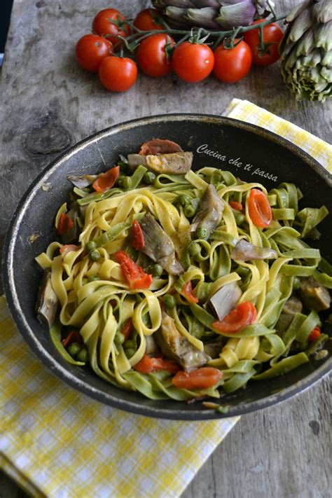Pasta con piselli e carciofi