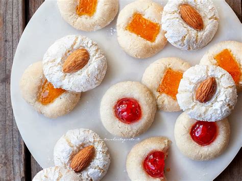 Pasta con salsa di mandorle