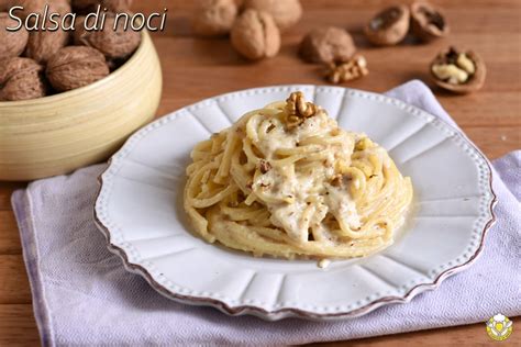 Pasta con salsa di noci