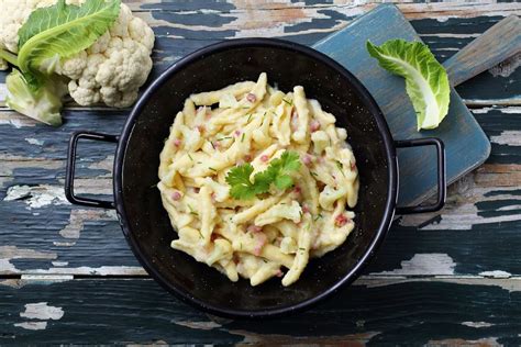 Pasta con salsiccia e cavolfiore