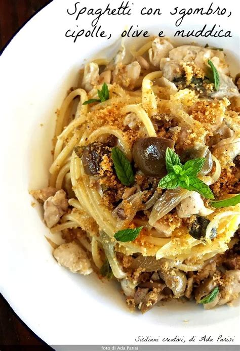 Pasta con sgombro e cipolle