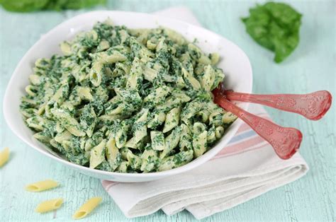 Pasta con spinaci e ricotta