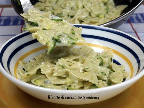 Pasta con zucchine e gorgonzola
