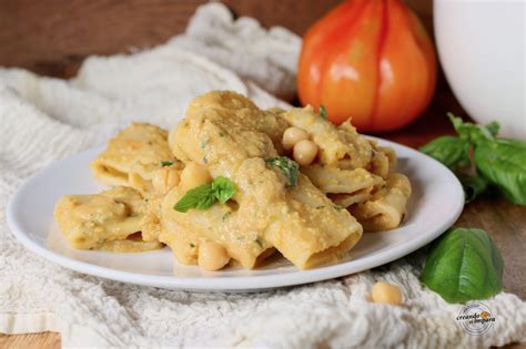 Pasta crema di ceci e salsiccia