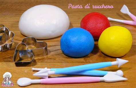 Pasta di zucchero bianca