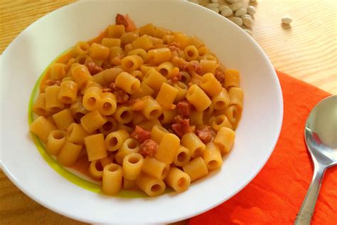 Pasta e Fagioli con Salsiccia