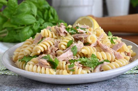 Pasta fredda al tonno