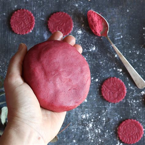 Pasta frolla colorata