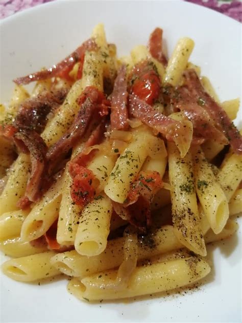 Penne al Salame e Pomodorini