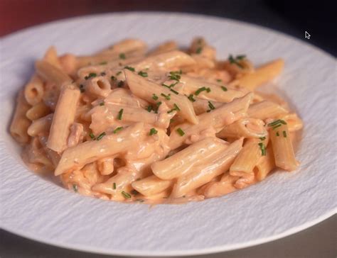 Penne alla Vodka con Salmone