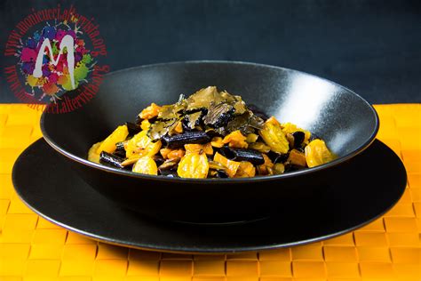Penne di Riso Integrale Nerone con Zucca e Tartufo