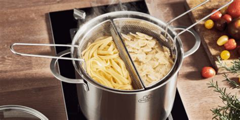 Pentola con cestello per pasta