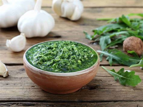 Pesto di rucola fatto in casa