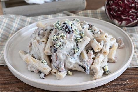 Piatto di Pasta Gorgonzola e Pomodorini