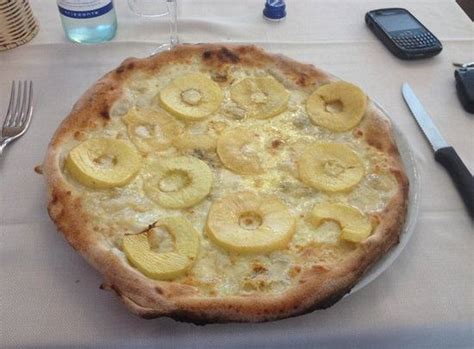 Pizza Gorgonzola e Mele