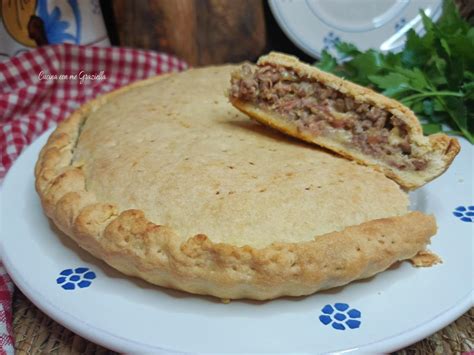 Pizza Rustica Carne e Mozzarella