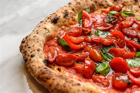 Pizza ai sei pomodori
