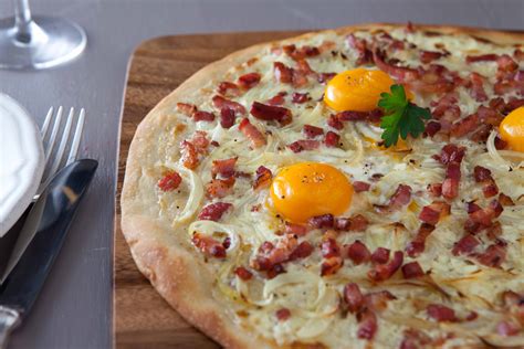 Pizza alla Carbonara