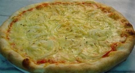 Pizza alla cipolla