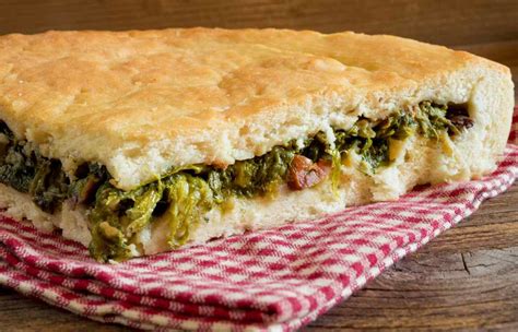 Pizza di Scarola e Salsiccia