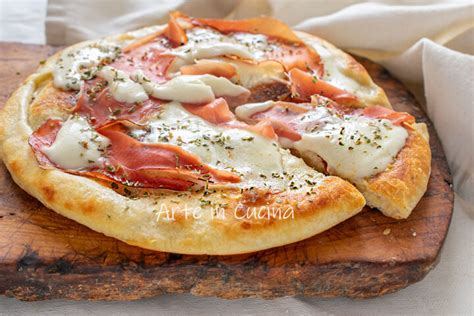 Pizza in padella senza lievito