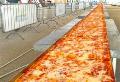 Pizza più lunga del mondo