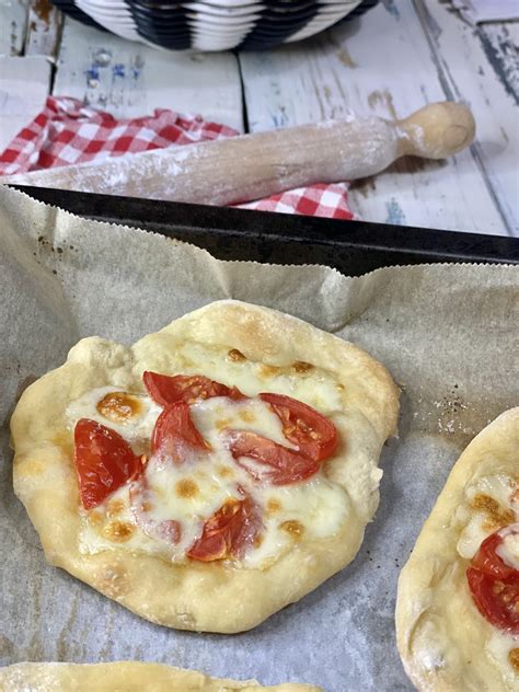Pizzette allo yogurt greco