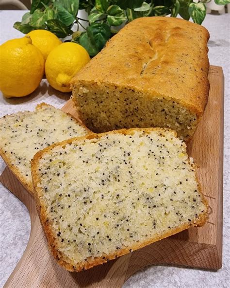 Plumcake ai Semi di Papavero e Limone