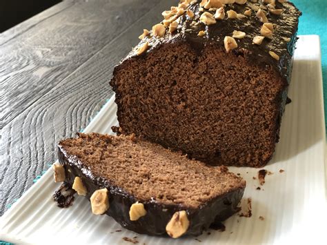 Plumcake al cioccolato e nocciole