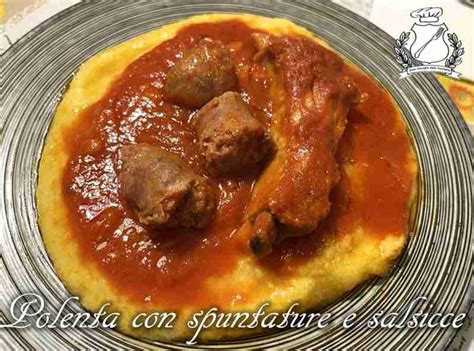 Polenta con Sugo Spuntature e Salsicce
