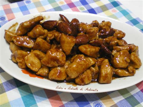 Pollo alle mandorle