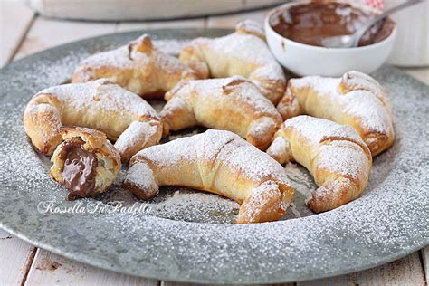 Preparazione Cornetti alla Nutella