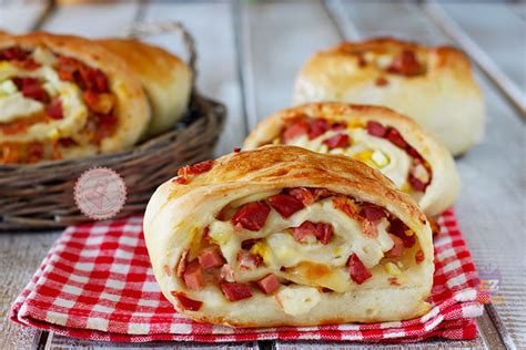 Preparazione Panini Napoletani