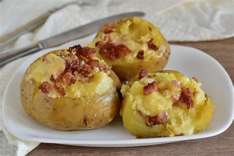 Preparazione Patate Ripiene