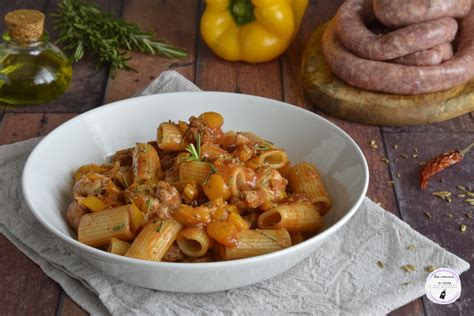 Preparazione Peperoni e Salsiccia