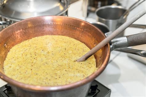 Preparazione Polenta Taragna