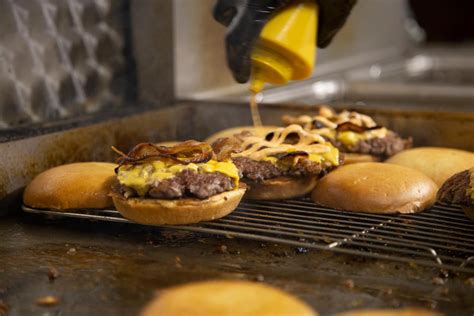 Preparazione Smash Burger