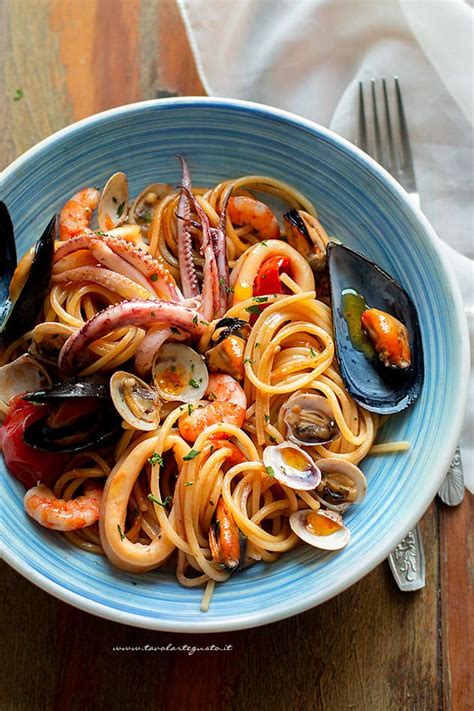 Preparazione Spaghetti allo Scoglio