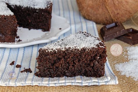 Preparazione Torta Cocco e Cioccolato