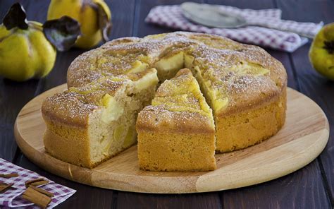 Preparazione Torta Mele Cotogne
