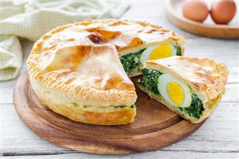 Preparazione Torta Pasqualina