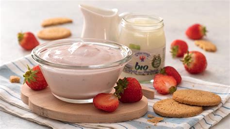 Preparazione Yogurt alla Frutta