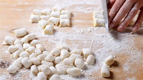 Preparazione degli Gnocchi