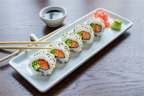 Preparazione degli Uramaki