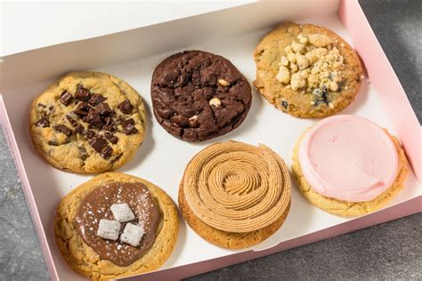 Preparazione dei Crumbl Cookies