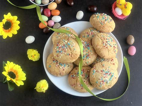Preparazione dei biscotti di Pasqua