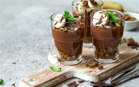 Preparazione del Budino al Cacao