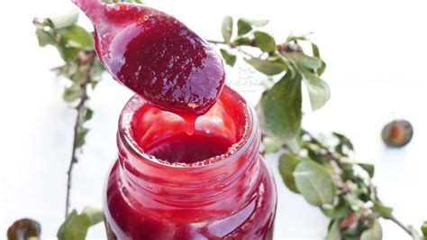Preparazione della Marmellata di Prugnoli Selvatici