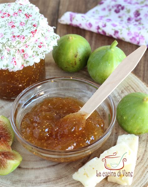 Preparazione della marmellata di fichi