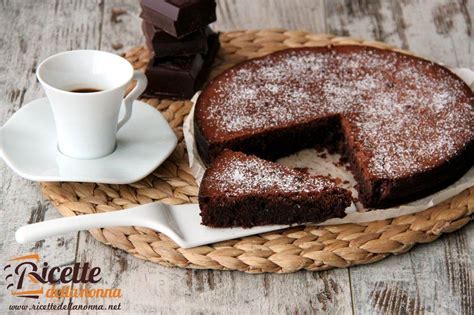 Preparazione della torta tenerina